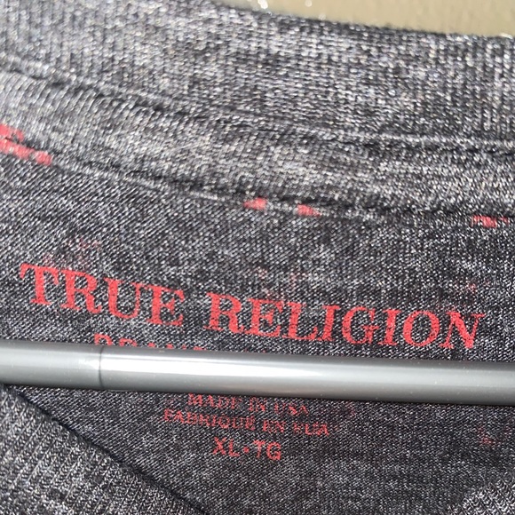 True religion T-shirt size L-XL  black and red - Picture 3 of 3